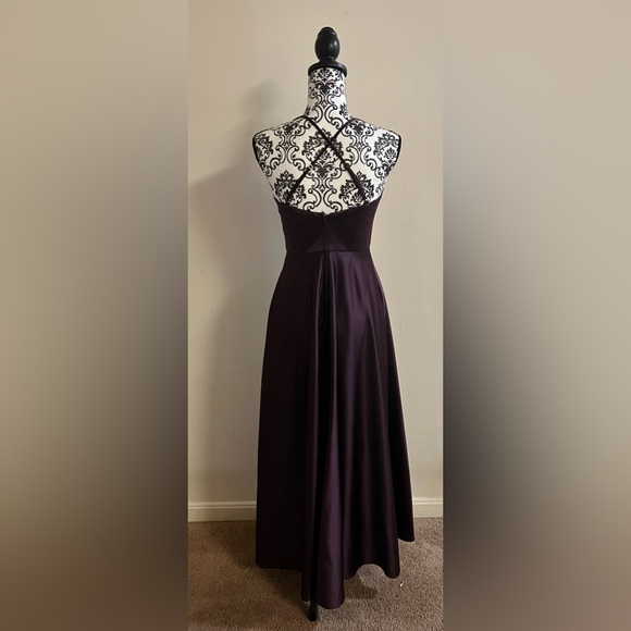 David’s Bridal. Celebrate DB studio plum gown with pockets. - Picture 4 of 5